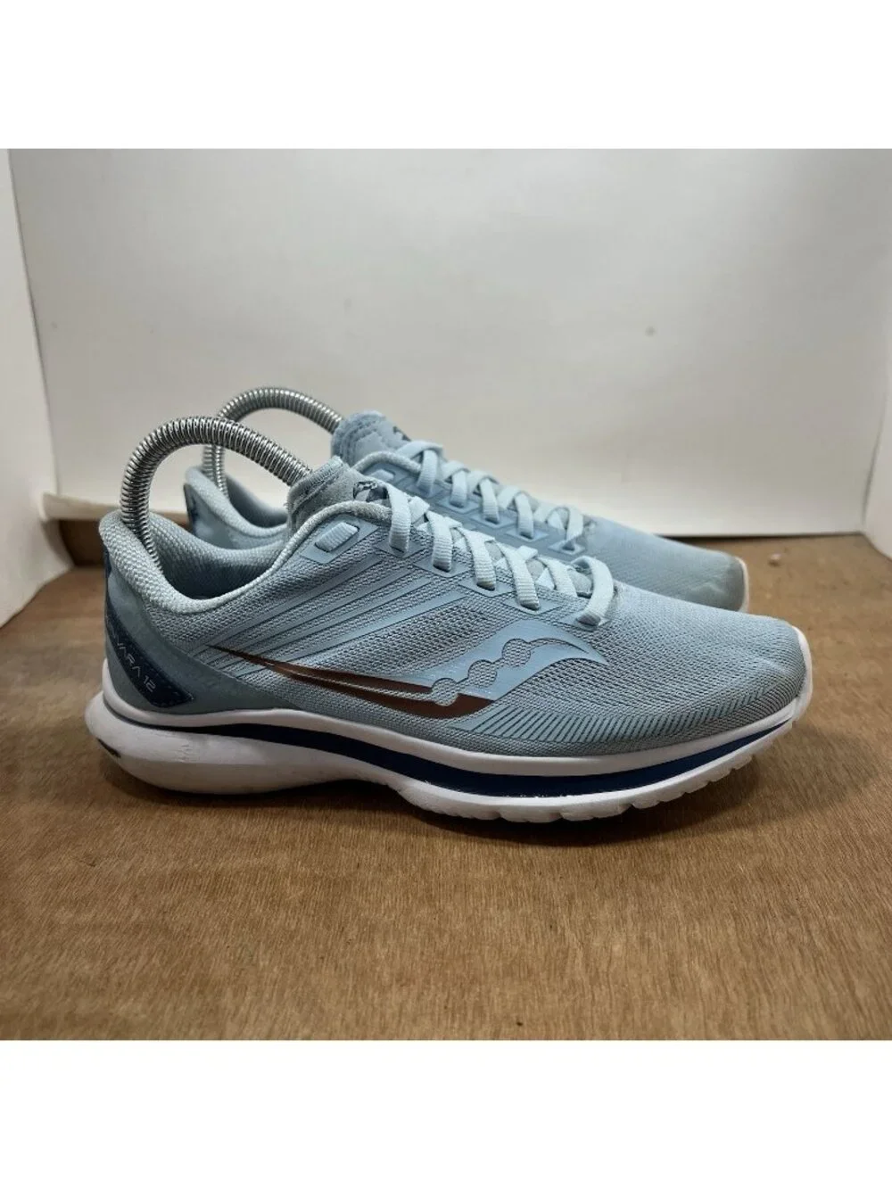 Saucony Kinvara 12 Womens Size 7 Blue Running Shoes Sneakers S10619-35